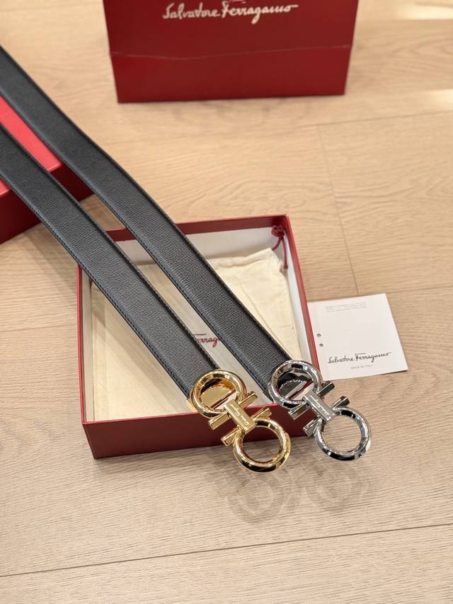 Original quality Ferragamo belt/waistband with complete packaging. This belt per