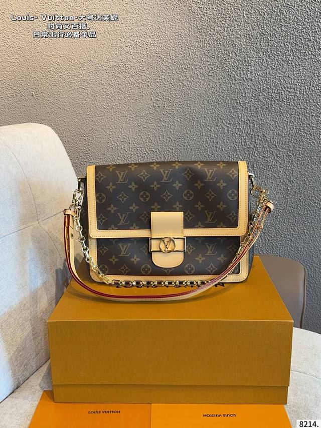配礼盒 Lv Dauphine 达芙妮邮差 Vintage包包，配皮材质！越用越美哦！这款包一定要注意五金！超级有心意！美美的红皮搭配进口的大五金，越看越美！独