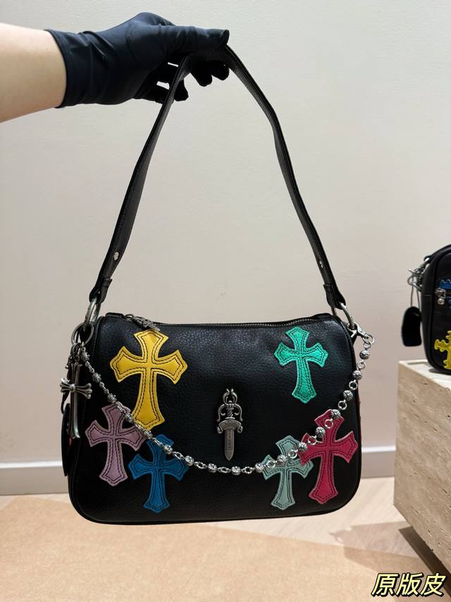 Chrome Hearts 克罗心 头层皮 新品鸡块包斜挎 推荐 尺寸26.11 Chrome Hearts 克罗心 头层皮 新品鸡块包斜挎 推荐 尺寸26.11