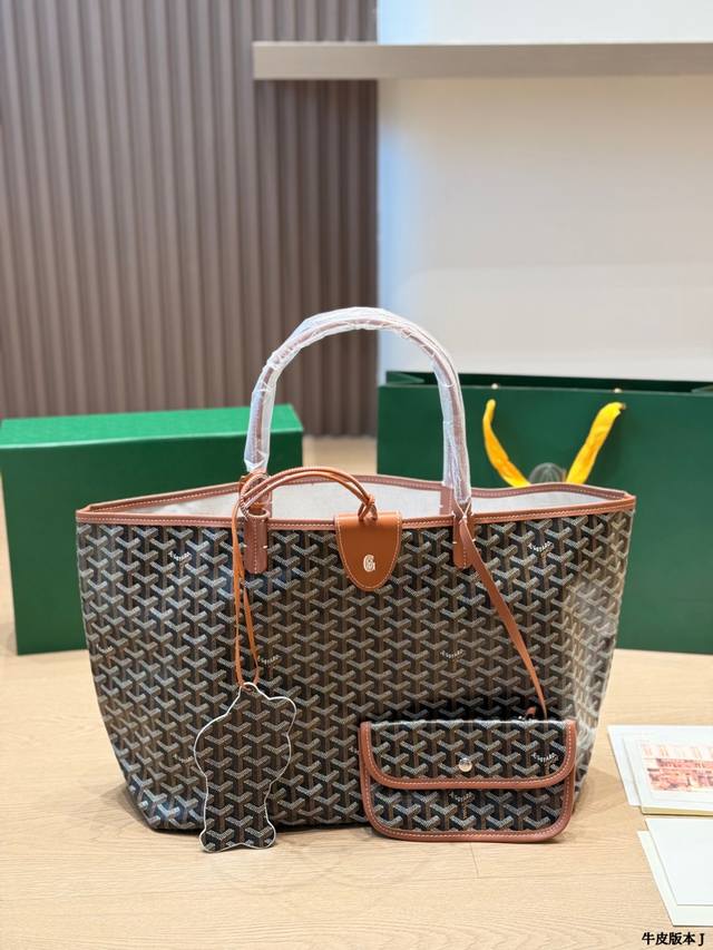 牛皮版本 Goyard Ballechase托特包 法国百年奢侈品牌Goyard的Ballechase托特包，采用经典Goyardine帆布+棕色牛皮饰边，简约
