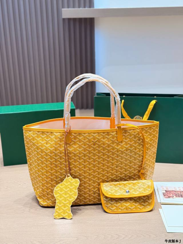 牛皮版本 Goyard Ballechase托特包 法国百年奢侈品牌Goyard的Ballechase托特包，采用经典Goyardine帆布+棕色牛皮饰边，简约