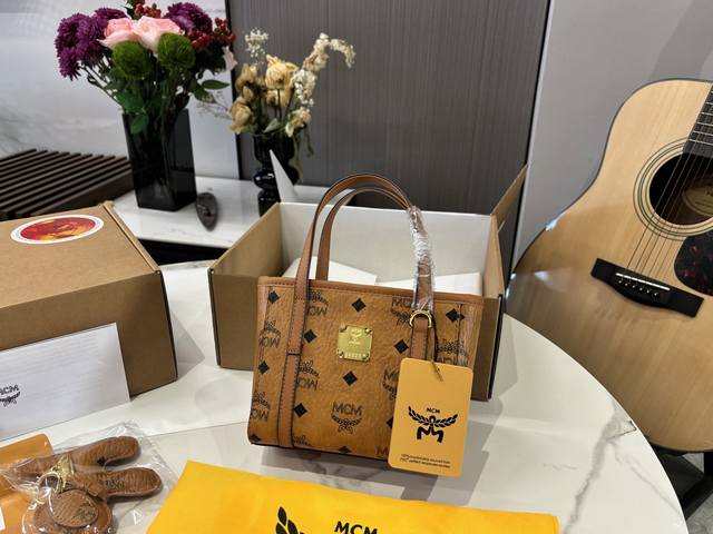 迷你￥pp 16.14Cm Mcm 新款购物袋 升级版拉链款Shopper 改变后的[它 你是否更爱它了！ 原单！青岛出品！