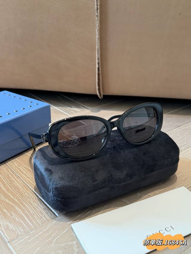 跟风大明星Gg1680S 最新款中古小猫眼墨镜#墨镜D8808 Gg1680S来啦#Gucci .O 跟着大明星选绝对不会出错#太阳眼镜 侧标钻石Logo简约又