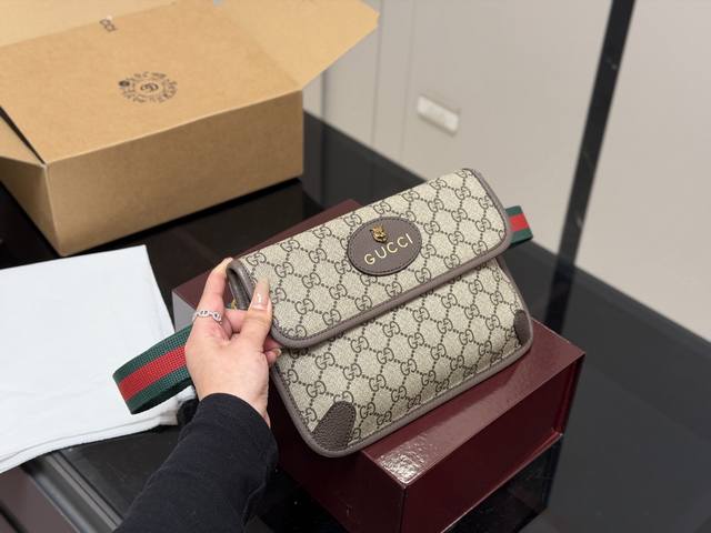 Comes with folding box/airplane box Original Gucci tiger head waist bag New Year