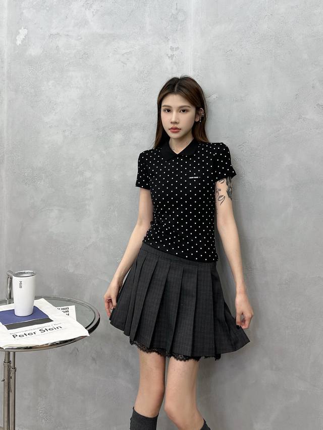 Miu | New short-sleeved polo shirt, polka dot print on raw cotton fabric, stylis
