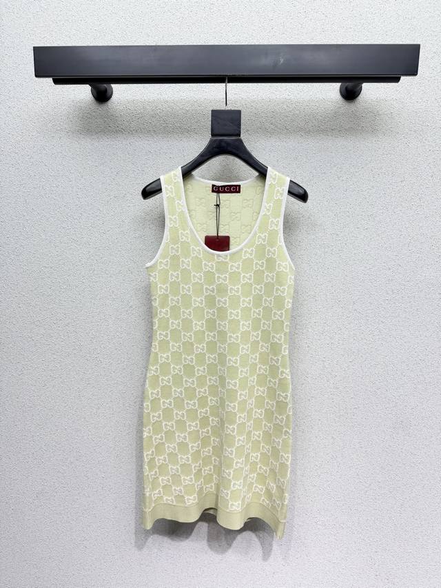 G brand knitted wool vest dress, exquisite and soft texture, a classic and youth