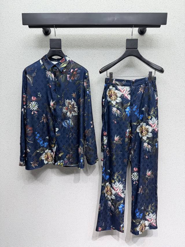 L's printed shirt set: understated luxury and sophisticated! A light and elegant