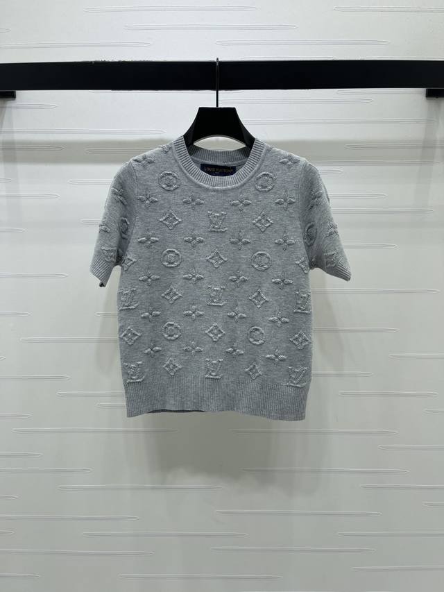 New Arrival! High-end Louis Vuitton 2026 Spring/Summer Collection! Embossed Crew