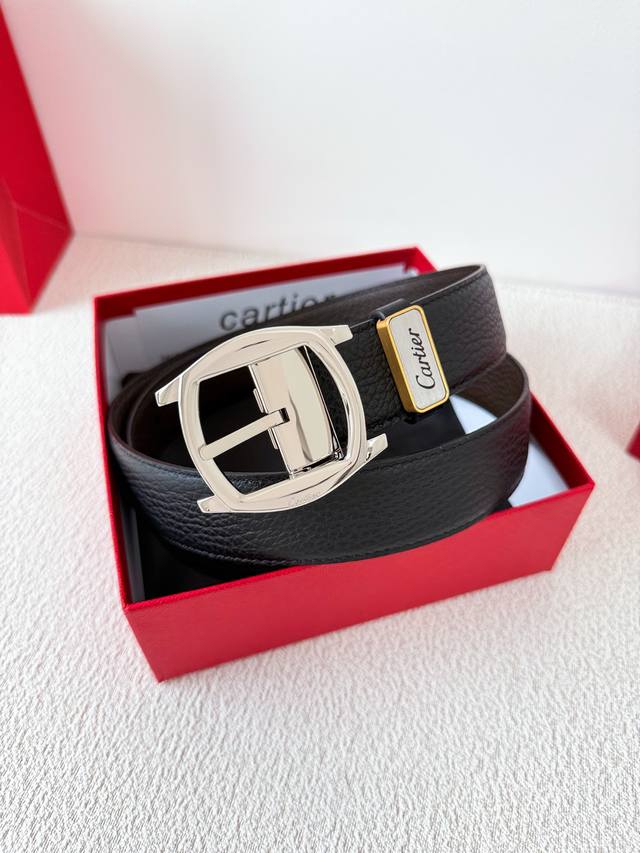 品名：卡地亚 Cartier 原单 腰带 皮带 型号：针扣，原版经典针式扣头，实物拍摄，双面头层牛皮 材料：百分百头层牛皮，保证真皮。双面可用专柜同等质量，原版