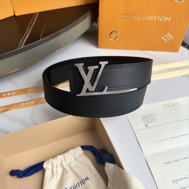 L0Uis Vuitt0N Latest version from the boutique, 40mm wide leather belt with hand