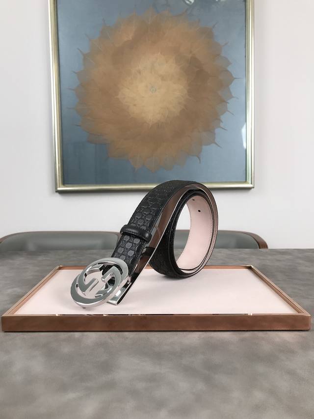 配全套包装盒 Gucci 专柜型号 完美细节 焊点真金电镀五金 360度完美抛光双G 原单进口原厂皮订制。