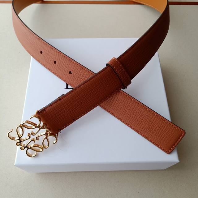 Brand: Loewe Price: PPP (Private Partnership), no gift box Size: 32mm wide, auth Brand: Loewe Price: PPP (Private Partnership), no gift box Size: 32mm wide, auth