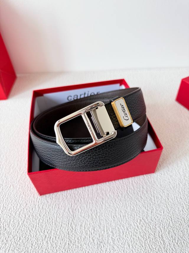 品名：卡地亚 Cartier 原单 腰带 皮带 型号：挂扣，原版经典纯钢材质扣头，实物拍摄，双面头层牛皮 材料：百分百头层牛皮，保证真皮。双面可用专柜同等质量，
