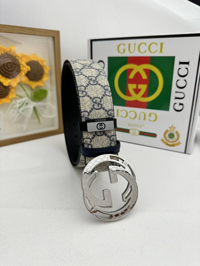 品名：古奇.Gu...Ci 原单 材质：原单牛皮腰带 专柜原单品质、做工精细，时尚大牌，送人自用首选 包装： 请认准如图专柜包装赠送打孔器手提袋专柜礼盒宽度3.