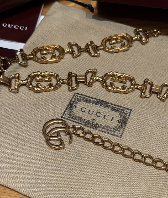 G Brand Interlocking G Cut-Out Chain Belt Series: Blind For Love Early Spring Co