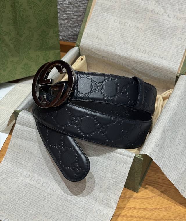 Signature Cowhide Leather Belt Interlocking Double G Buckle Belt. Crafted from S