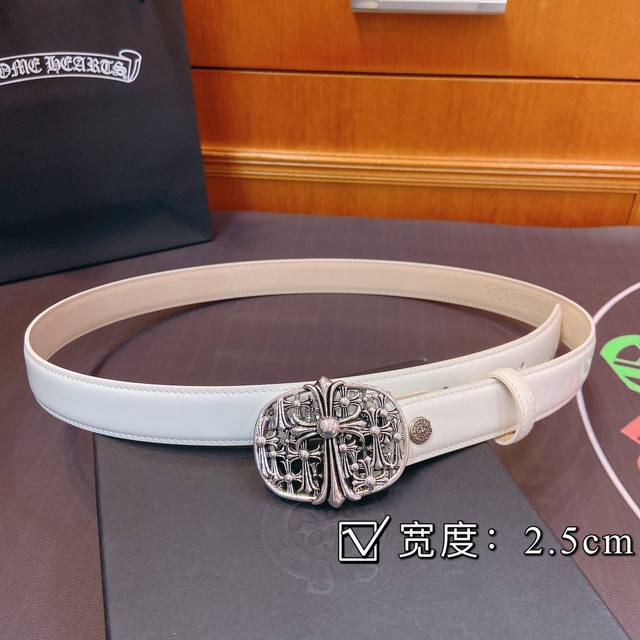 克罗心腰带。Mini墓葬可拆卸黄铜镀925银五金搭配原版亮泽头层牛皮，宽度2.5厘米， 整体风格融合了摇滚朋克、哥特、街头嘻哈等元素。立体雕刻匠心工艺， 尺码9