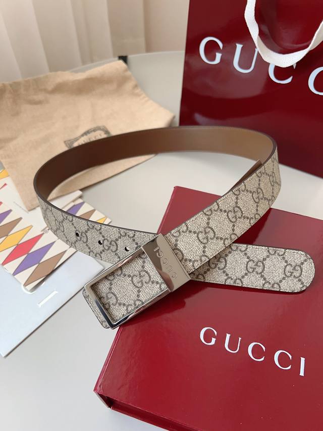 Gucci The iconic Gg pattern continues to add flair to leather accessories, offer