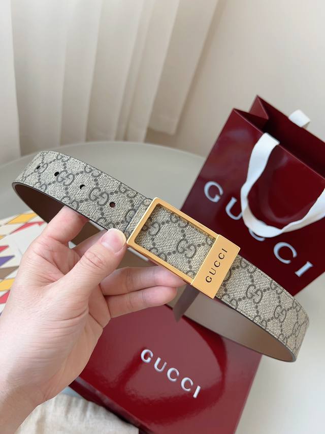 Gucci The iconic Gg pattern continues to add flair to leather accessories, offer