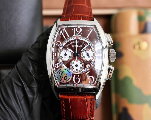 法兰克 Fran Muller 40*52Mm 酒桶型壳身 日本多功能石英机芯 头层小牛皮表带原装针扣 独特的F M风格 只为专属打造