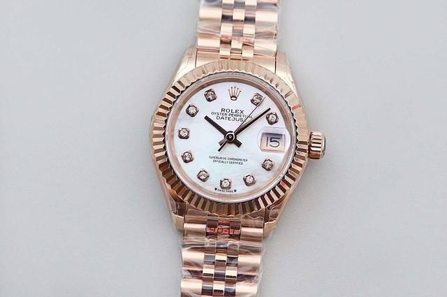 Tw新品 31Mm日志女装腕表，表壳尺寸28Mm 采用18K白金 ，搭配蓝宝石镜面 ，搭配Nh05机芯 精准有效，新款双头粒 ，表带搭配隐蔽式摺叠皇冠带扣 贴合