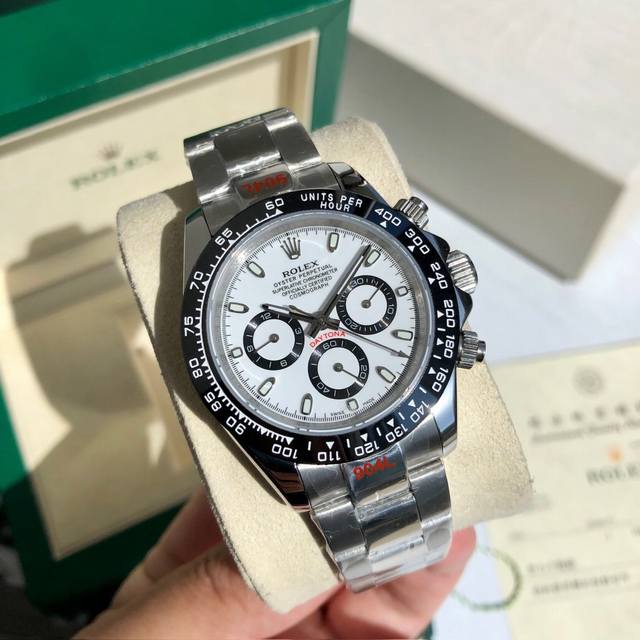 劳力士Rolex 迪通拿系列 直径 40Mm 机芯 搭载进口全自动机械机芯 圈口 进口精抛光圈陶瓷圈 镜面 防刮蓝宝石玻璃镜面 材质 进口316L精钢表壳 表带