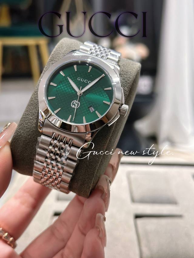 Gucci classic couple watches, equipped with imported quartz movement, men's and