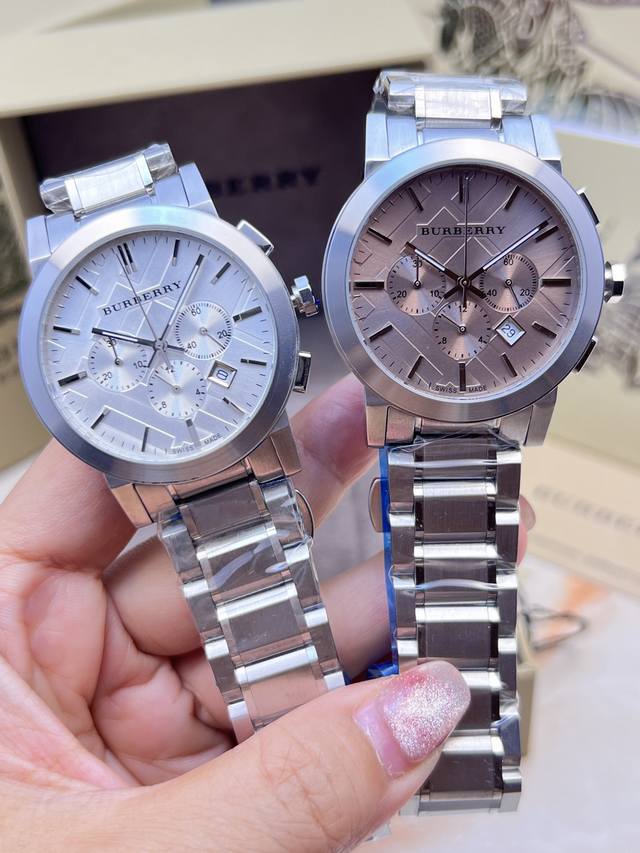 巴宝莉Burberry 男款42Mm,进口六针石英机芯，英伦时尚，格纹表面，质感超赞