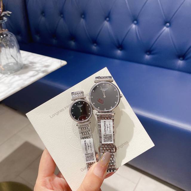 浪琴-Longines嘉岚系列 ，瑞士石英 超薄型情侣对表 ，天然贝母表盘，316L精钢壳套 蓝宝石水晶镜面 防水 经典时尚 ，大号直径34Mm 小号直径24.