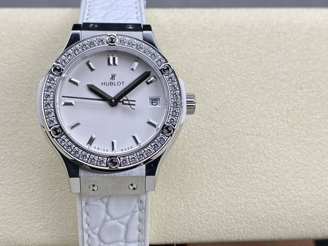 Hb Factory 原版开模 最高版本 宇舶Hublot 恒宝 经典融合系列 女款高端腕表！最新推出宇舶女款33Mm腕表，在高端品质一如继往, 整体结构与原装