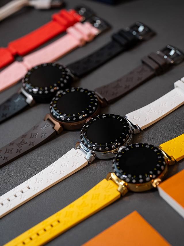 1630N1出品 Lv三代手表 真正做到 细节体现 遥遥领先，非以往版本可比 直径44Mm 不是以往非对版46Mm 1.2英寸圆形Amoled全触屏，分辨率 *