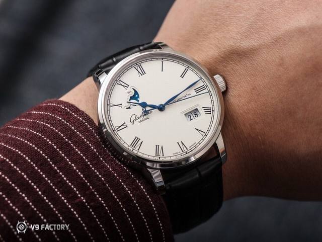 V9格拉苏蒂原创议员1-36-04款原装开模副本，突破了市场版本日历无法双跳的Bug，3D打印开模立体月相盘 非平面 ，同步原装尺寸40Mm*12Mm，配件均可