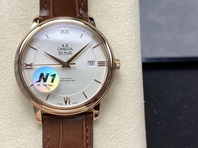 N1 Factory 密底 蝶飞典雅系列腕表。 N1出品只为传承经典，碟飞 至臻品质39.5毫米瑞士天文台表。 这款表优雅纤薄的外表，搭配简约大方的设计，N1抓