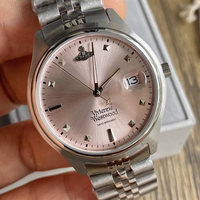 Vivian Queen Mother Pink Large Dial: 37mm diameter, case made of 316L precision-