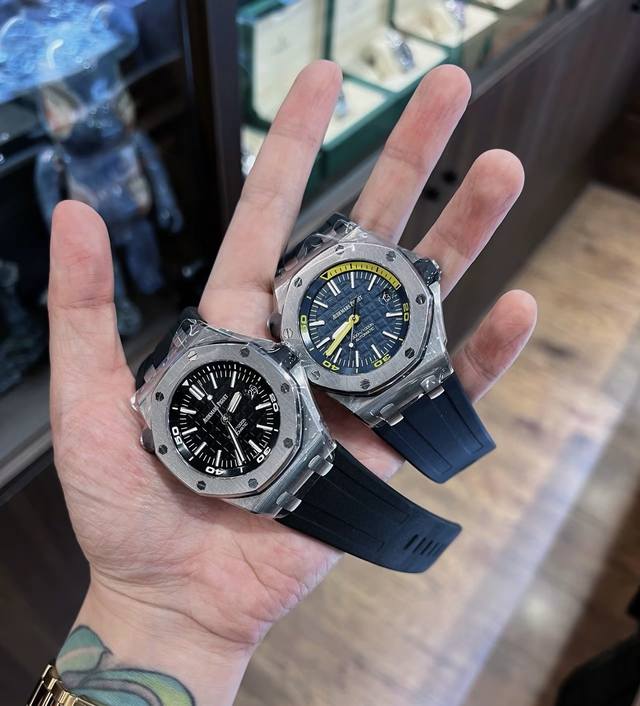 Audemars piguet爱彼皇家橡树离岸型系列 机械机芯 300米防水 男表 瑞表 42Mm 蓝色表盘 Audemars piguet爱彼皇家橡树离岸型系列 机械机芯 300米防水 男表 瑞表 42Mm 蓝色表盘