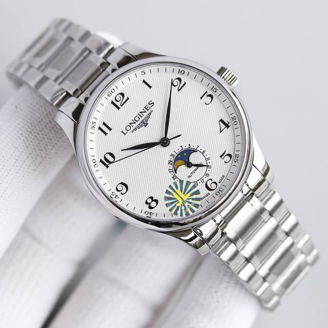 经典浪琴名匠6字位星辰上市，6字位日历带星辰显示，装载2824一3机芯，直径40毫米，皮带钢带通用，蓝宝石双卜镜面，皮带原庄按扣，做工精细，深度防水，质量保证，