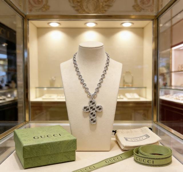 Gucci Necklace 2026 Newest Model, Higher-End Chain, Celebrity-Style Anger Forest Gucci Necklace 2026 Newest Model, Higher-End Chain, Celebrity-Style Anger Forest