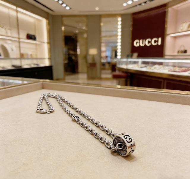 So cool! Gucci necklace, 2026 latest model, higher-end chain, celebrity style, c So cool! Gucci necklace, 2026 latest model, higher-end chain, celebrity style, c