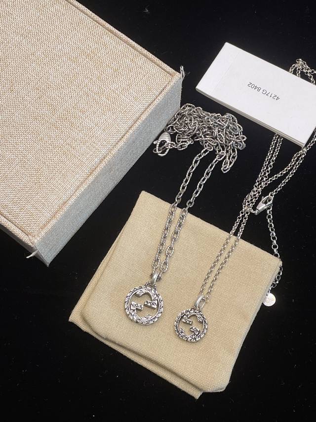 Large 90 Size Gucci Interlocking Series Textured Distressed Double G Necklace Tw