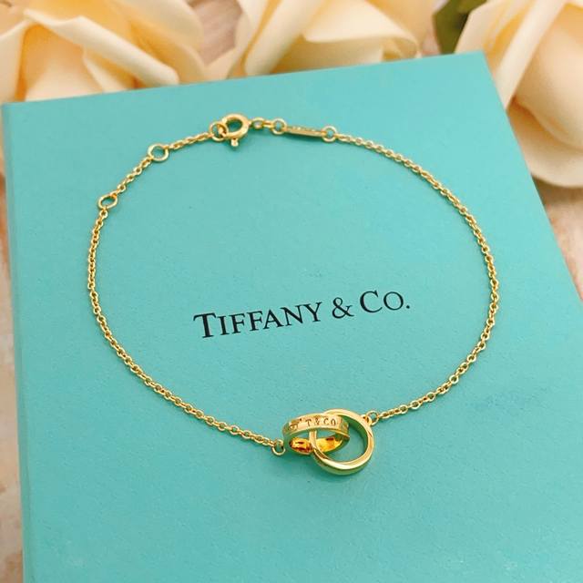 Tx030 Tiffany*帝芙尼最新款金色双环扣手链 一致Zp黄铜材质，非常的上镜设计很特别值得入手高级手工坊系列