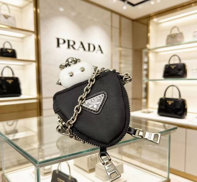 普拉达包包配件搭配 #Alexander Wang 亚历山大 王 挎包 #prada 普拉达机器人耳机包