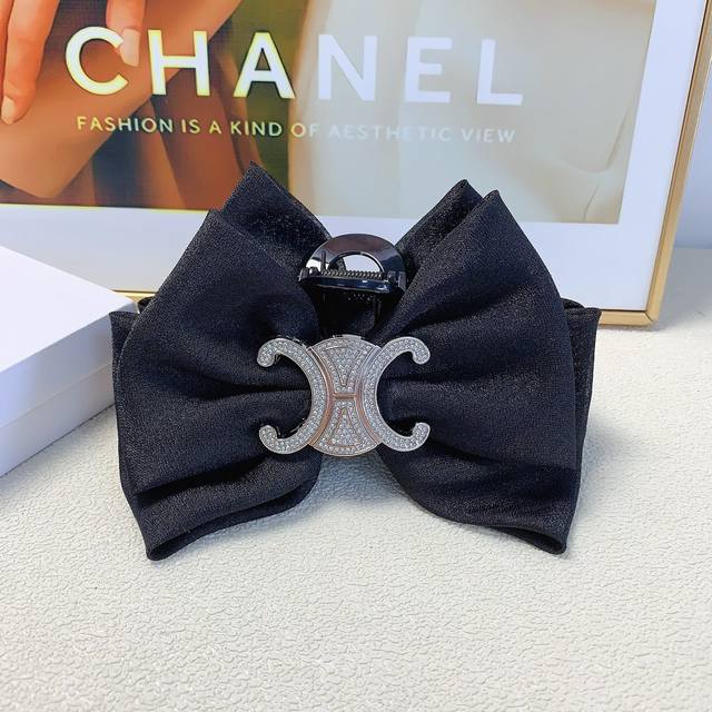 Celine Hair Clip Celine Hair Clip Arc de Triomphe Diamond-Studded Large Logo Bow