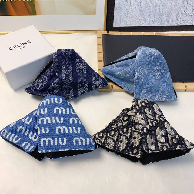 Celine Miu Miu Dior Claw Clip Triangle Embroidered Logo Claw Clip: Elegant, vers