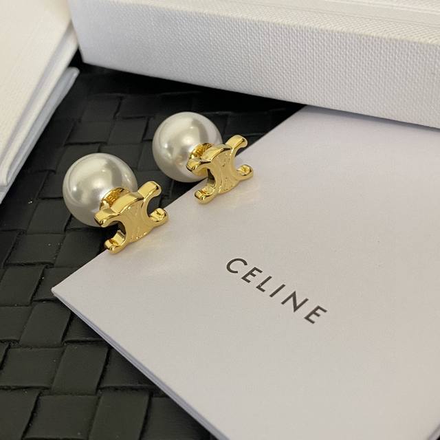 Celine 2026 New Pearl Letter Earrings Wholesale Reclous New Simple and Stylish E
