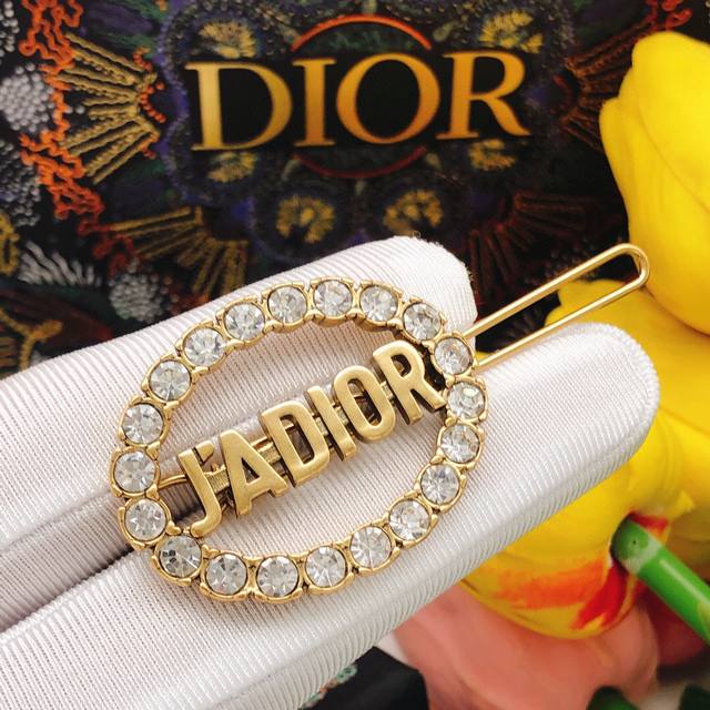 编号Dfj0007 迪奥新款水晶胸针
