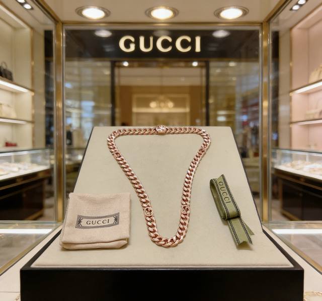 A must-have Gucci necklace for Douyin influencers, the latest model with a more