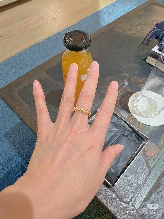 Dior 迪奥 中古 戒指 专柜一致上新 精选原版一致 黄铜材质 甜美气质高雅。 码数：6、7、8码