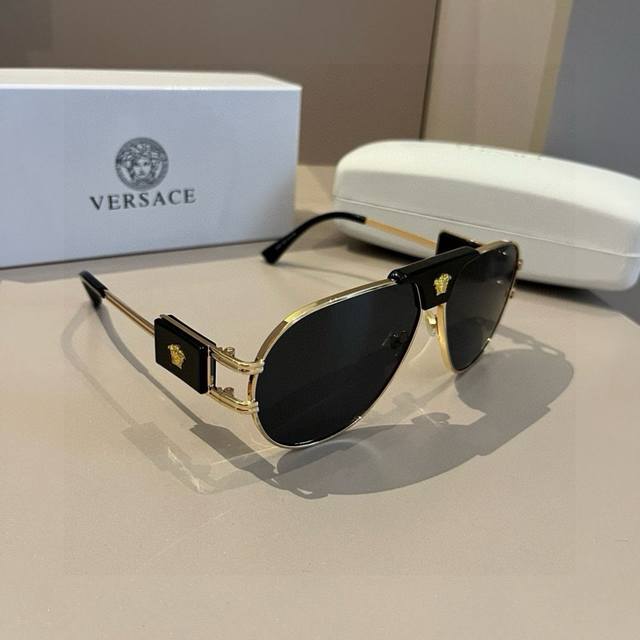 Versace stylish sunglasses with a European and American style, polarized lenses