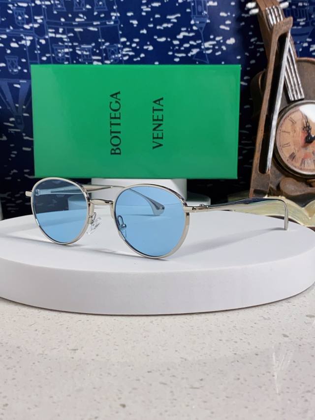 Bottega Veneta European and American Fashion Oval Small Frame Sunglasses Metal F