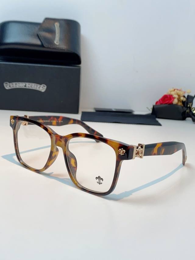 Chrome Hearts 2026 New Style, Fan Chengcheng's Same Style, Japanese Retro Classi